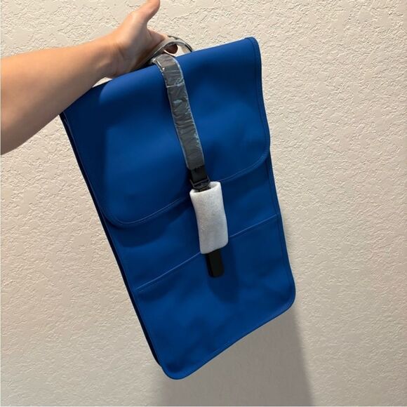 Rains Waves Waterproof Backpack W3 With Secure Buckle Closure NWT - Picture 6 of 11